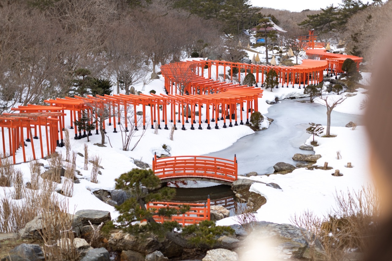 ศาลเจ้าทะคะยะมะ อินาริ (Takayama Inari Shrine) 