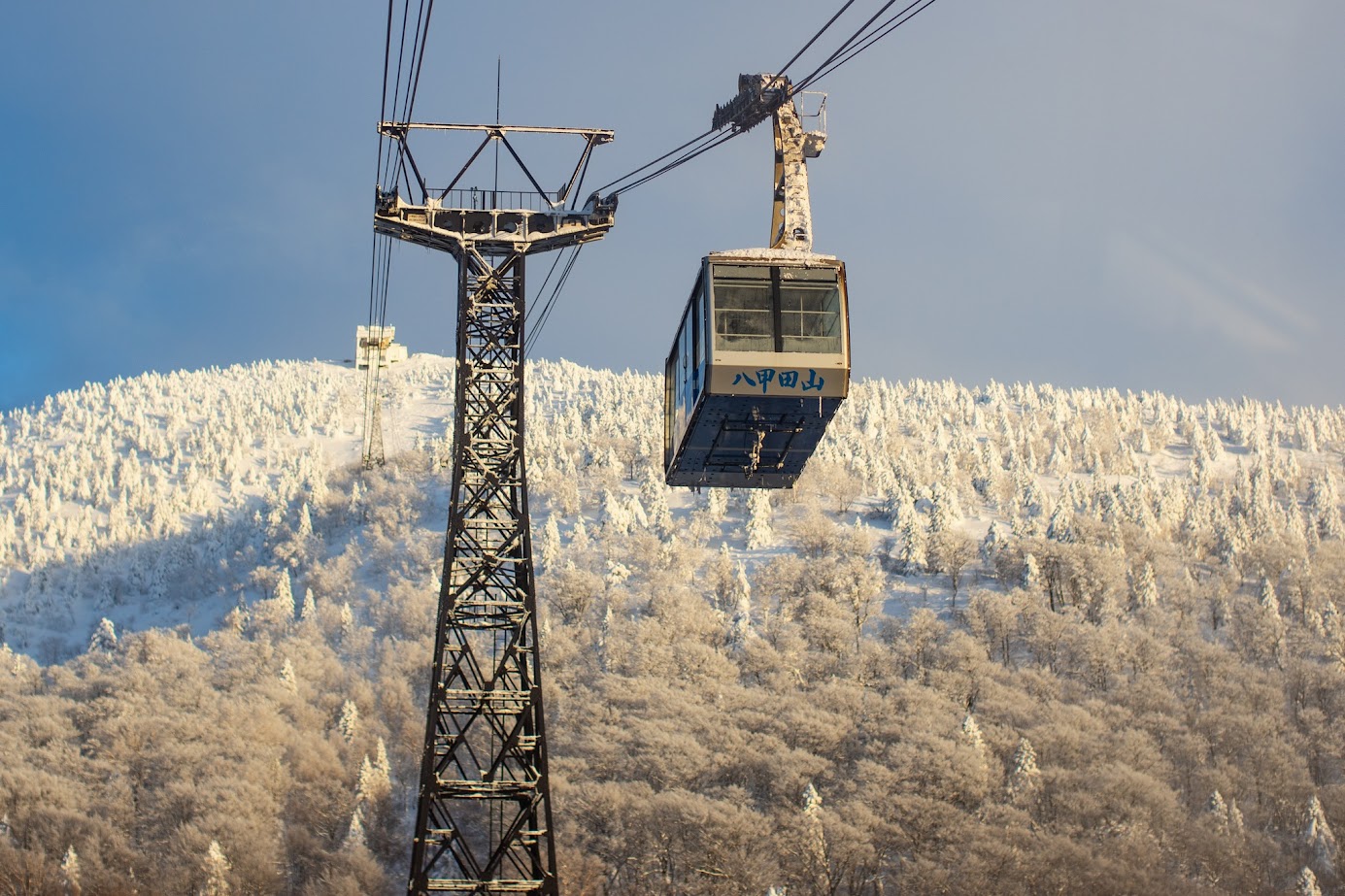 Japan Alps อาโอโมริ อีกจุดเช็คอินของญี่ปุ่น ที่มีความสูงถึง 10 เมตร  นั่งกระเช้าลอยฟ้าชมทิวทัศน์เทือกเขาฮักโกดะพร้อมปีศาลหิมะสุดUNSEEN ได้ทุกปี