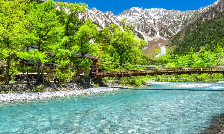 แม่น้ำอะซุสะ (Azusa River) 
