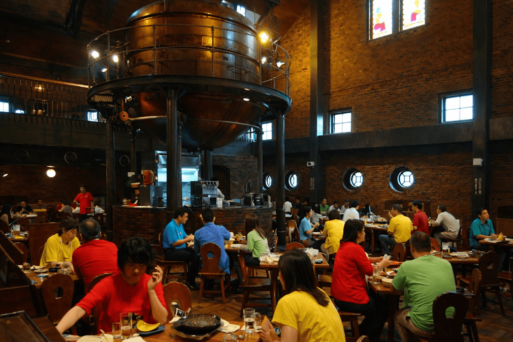 ร้านอาหารระหว่างขับรถเที่ยวฮอกไกโด บรรยากาศร้านอาหารสไตล์โรงเบียร์ยอดนิยมใน Hokkaido