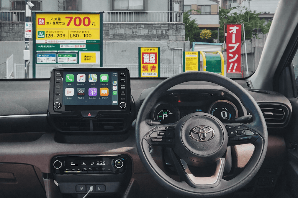 
ค่าจอดรถ เมื่อใช้รถเช่าญี่ปุ่น ตัวอย่างการจอดรถในลาน coin parking ของญี่ปุ่น พร้อมป้ายราคาค่าจอดรายชั่วโมง