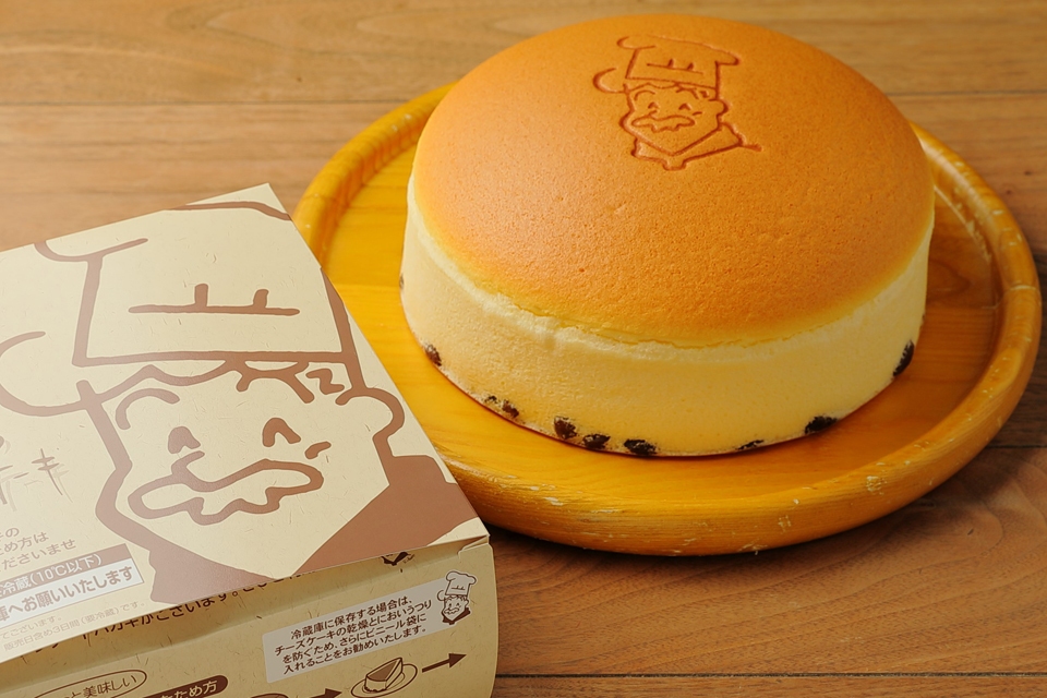 大阪】「りくろーおじさんの店」のおすすめ焼き菓子みやげを紹介!チーズケーキだけじゃない魅力|るるぶ&more.