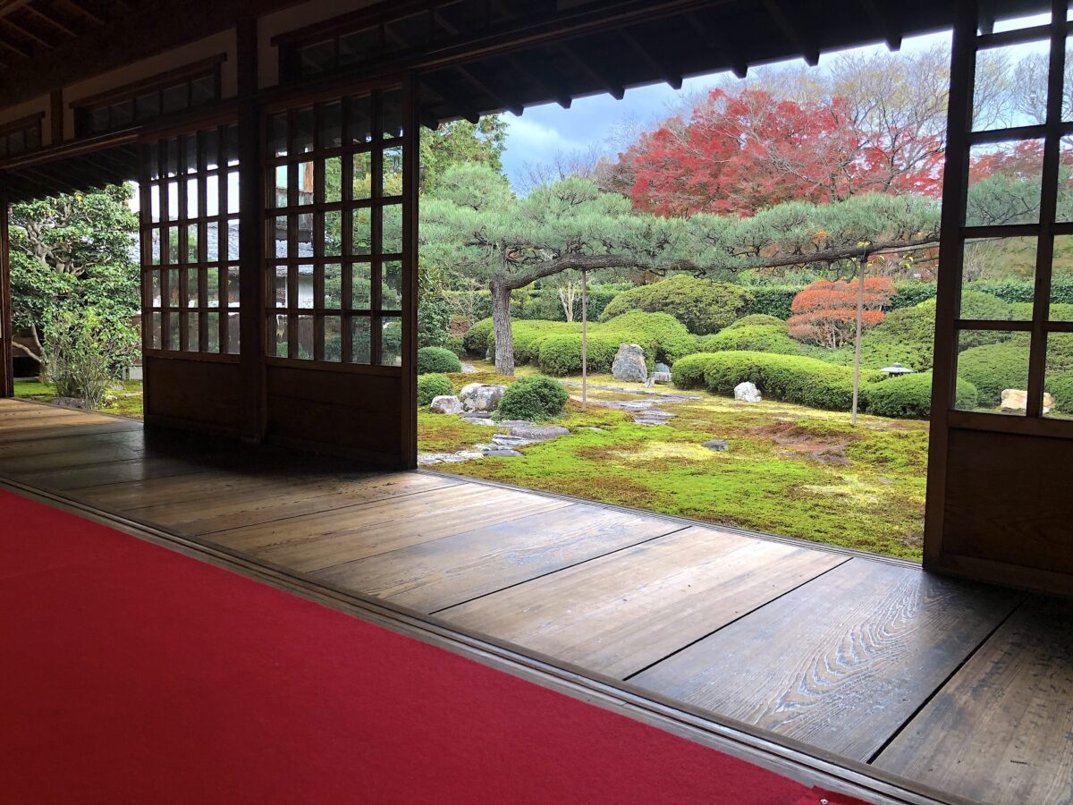 東福寺 一華院庭園 ― 重森千靑作庭…京都市東山区の庭園。 | 庭園情報メディア【おにわさん】